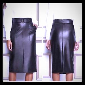⭐️NWT⭐️Eva Mendes-Vegan Leather Pencil Skirt